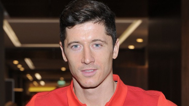 RMF Extra: Robert Lewandowski: Urocze zdjęcie z Klarą! Rodziną pochwaliła się Ania Lewandowska