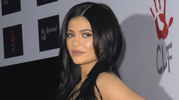 RMF Extra: Kylie Jenner przesadziła? Celebrytka odsłoniła biust w odważnej stylizacji