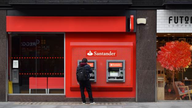 RMF Extra: Pilny komunikat Santandera! Właśnie poinformowano klientów