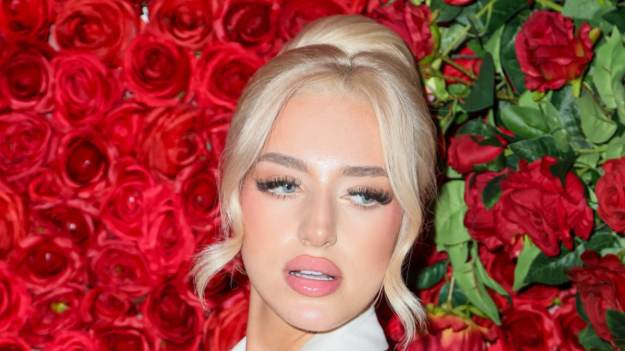 RMF Extra: Caroline Derpienski ostro o Stanowskim. Zarzuca mu narcyzm i nienawiść do kobiet. "Dlaczego mnie oszukałeś pajacu?"