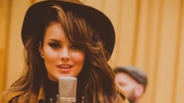 RMF Extra: Ewa Farna: "Oglądanie horrorów odchudza". Słyszeliście o tym?