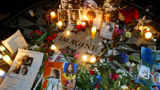 RMF Extra: Sceny zbrodni w RMF FM. Dlaczego zginał John Lennon?