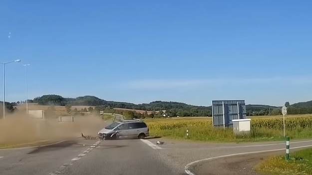 RMF Extra: Absurdalna decyzja kierowcy skutkowała fatalnym zderzeniem. Ofiara wypadku komentuje... [WIDEO]