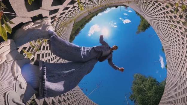 RMF Extra: Dominik Dudek prezentuje nowy singiel! Teledysk do "Idę" już dostępny [WIDEO]