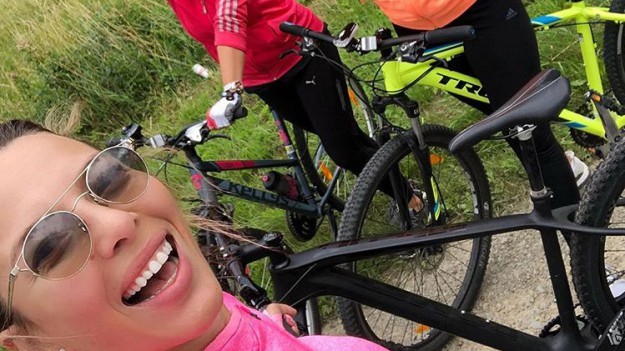 RMF Extra: Ewa Chodakowska pokazała swoje siostry! Są do niej podobne?