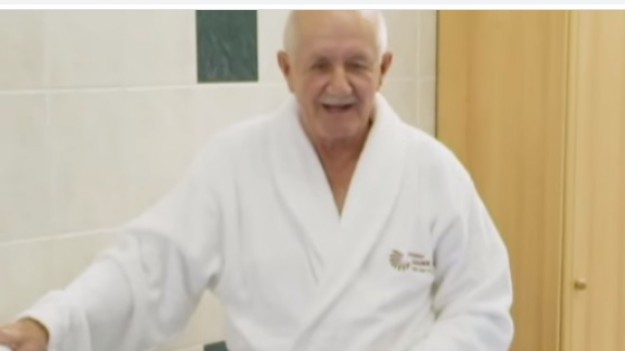 RMF Extra: Edward okrzyknięty "Casanovą Sanatorium miłości". Internauci komentują jego śmiałe zachowanie względem koleżanek z turnusu