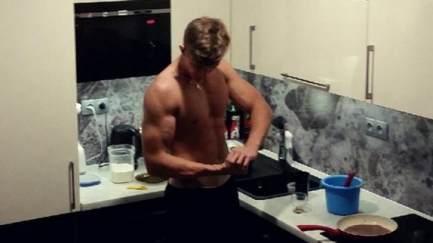 RMF Extra: Michał Baryza sam gotuje! 