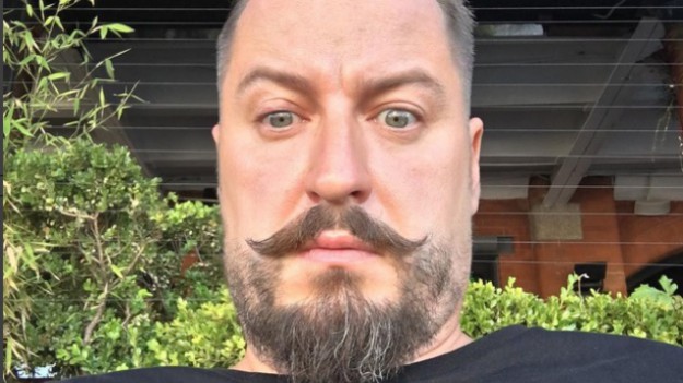 RMF Extra: Piotr Kędzierski wrzucił do sieci zdjęcie z pierwszej komunii świętej! Zobaczcie jak wyglądał! 