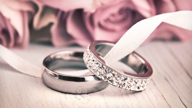 RMF Extra: Miała 85 lat, gdy wyszła za ćwierć wieku młodszego kochanka. Wcześniej była żoną eksksiędza