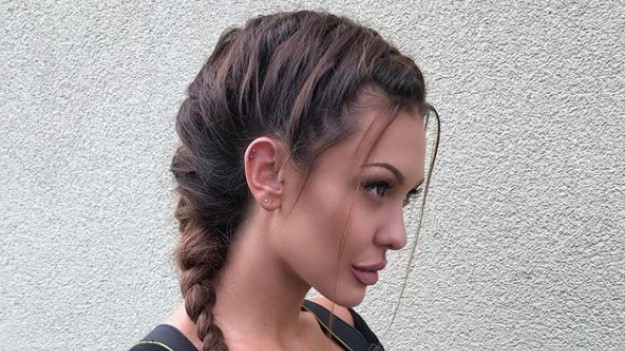 RMF Extra: Polska Lara Croft: Jest modelką, kocha futbol i jeździ na motocyklu! 