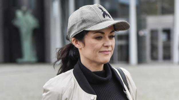 RMF Extra: Katarzyna Cichopek z przystojnym brunetem. To nie Maciej Kurzajewski! "Emocje rozgrzane do czerwoności" [FOTO]