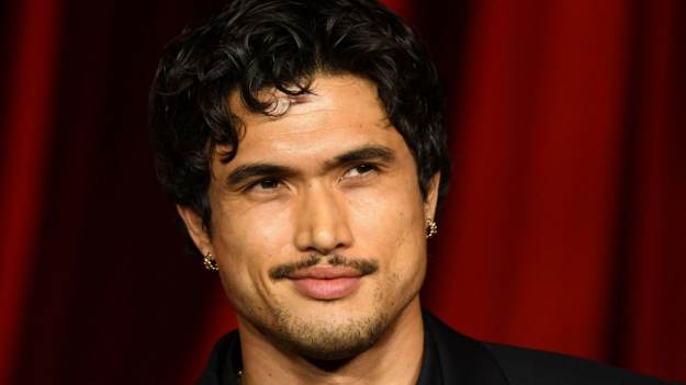 RMF Extra: Gwiazdor Netflixa zaskoczył fanów. Aktor niespodziewanie ogłosił, że zostanie ojcem