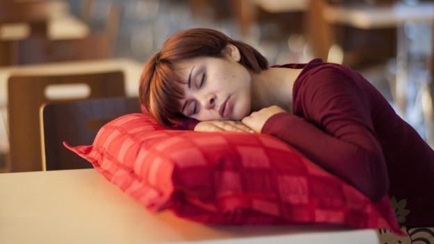 RMF Extra: Drzemka w pracy - 20 minut snu dla każdego pracownika!