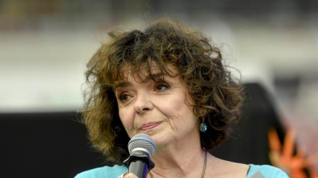 RMF Extra: Katarzyna Grochola miała raka płuc. Jak czuje się teraz? Córka zabrała głos