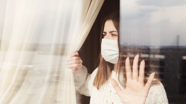 RMF Extra: Koronawirus w Polsce. Kiedy otwarcie hoteli i galerii handlowych? Premier podał datę