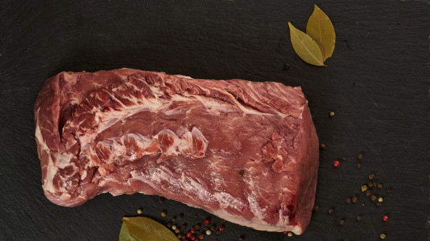 RMF Extra: Salmonella w mięsie. GIS wydał ostrzeżenie. Może być szkodliwe dla zdrowia