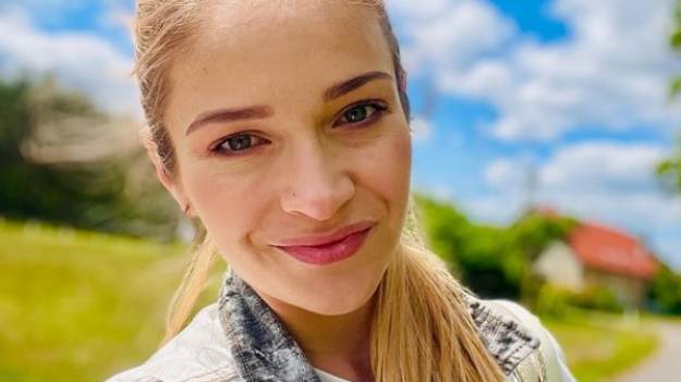 RMF Extra: Marta Paszkin pokazała brzuch kilkanaście dni po porodzie. Uczestniczka programu: "Rolnik szuka żony" szczerze o swoim wyglądzie