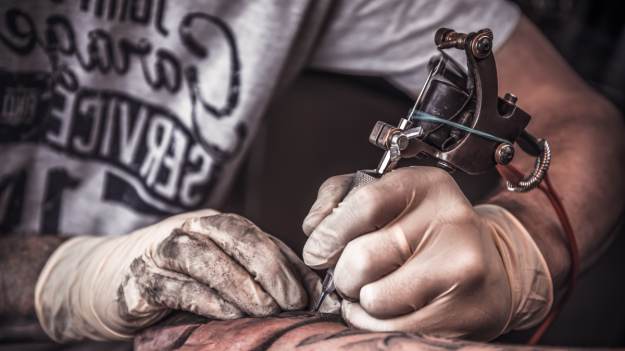 RMF Extra: O tatuażu Polaka rozpisują się zagraniczne media. Dlaczego?