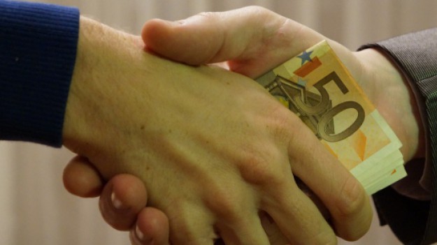 RMF Extra: Znany krakowski lekarz skazany za przyjmowanie łapówek. Ta kwota zaskakuje!