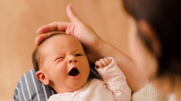 RMF Extra: Zamiast chrztu – ceremonia nadania imienia. Jak wygląda i dlaczego zyskuje na popularności?