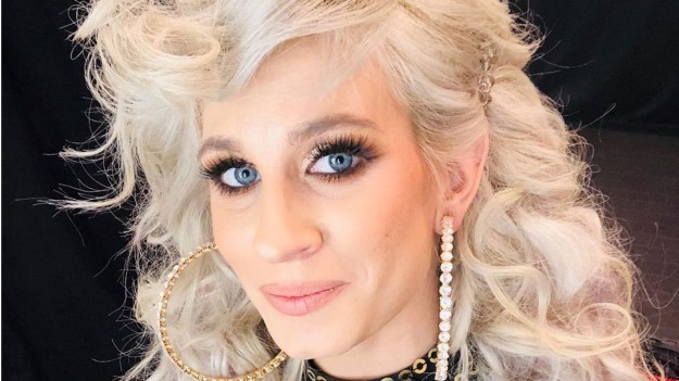 RMF Extra: Sylwia Grzeszczak przeszła metamorfozę w czasie kwarantanny! Już tak nie wygląda