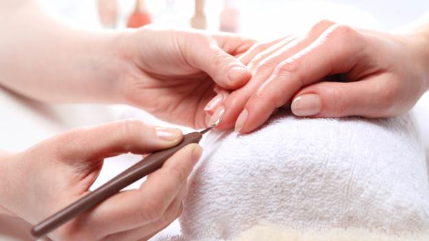 RMF Extra: Robisz hybrydy? Ryzyko wystąpienia zielonej bakterii na paznokciu jest większe