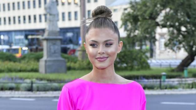 RMF Extra: Joanna Opozda kiedyś i dziś. Tak pozowała w bikini z synkiem na rękach. Obok: zdjęcie sprzed lat