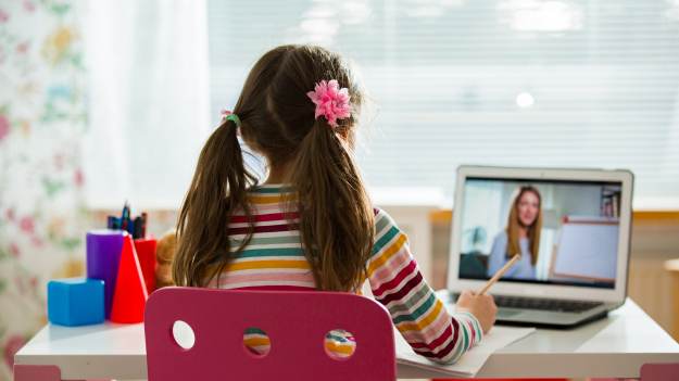 RMF Extra: Podejmą decyzję o przedłużeniu nauki zdalnej? Wojciech Andrusiewicz odpowiada