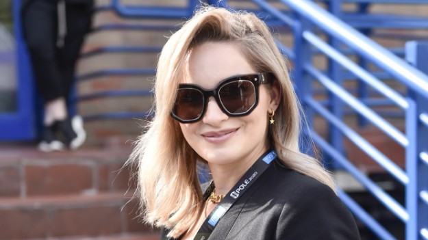 RMF Extra: Ewelina Lisowska bez skrępowania odsłania ciało. Fani: "Szkoda, że nie ma już Playboya" [ZDJĘCIA]