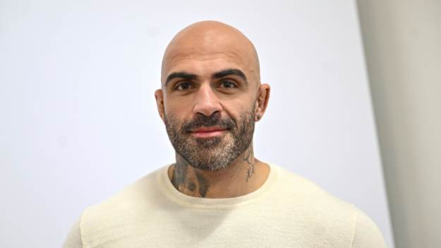 „Ślubu nie będzie”. Akop Szostak rozstał się z..