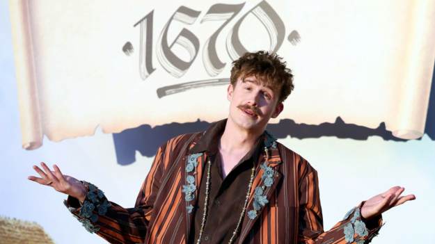 RMF Extra: Dlaczego Stanisława z „1670” gra inny aktor? Reżyser serialu wyjaśnia zmianę w obsadzie