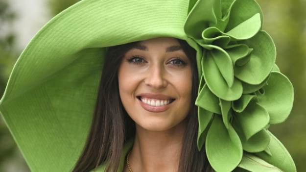 RMF Extra: Izabella Krzan w bikini na kajaku. Tak wypoczywa na Warmii. "Rozkoszny poranek" [FOTO]