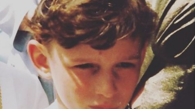 RMF Extra: Kim jest ten chłopiec na zdjęciu? Dziś jest już mężczyzną i kończy 23 lata!