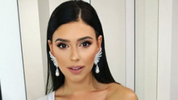 RMF Extra: Klaudia Halejcio: Zobacz, w jakim stroju kibicowała wczoraj naszej reprezentacji