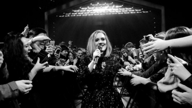 RMF Extra: Jakie jest najlepsze miejsce na zaręczyny? Koncert Adele!