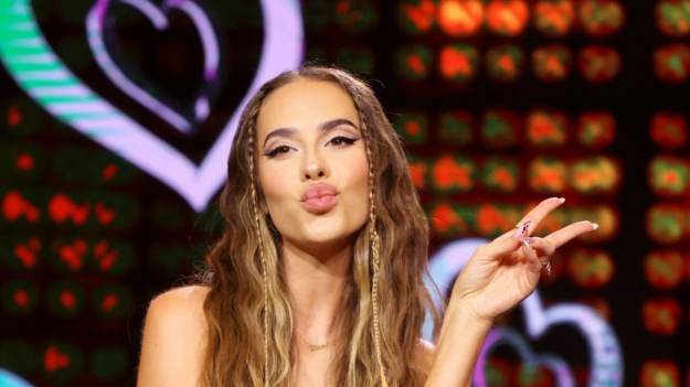 RMF Extra: Blanka tańczy na dubajskiej plaży w bikini. Tak promuje nową piosenkę! [WIDEO]