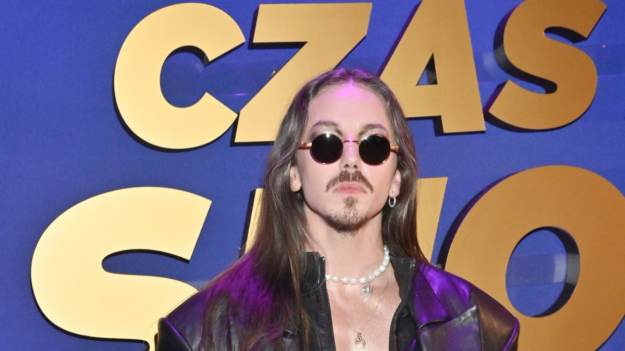 RMF Extra: Wiele osób mu ich zazdrości. Michał Szpak ma na swoje włosy jeden sposób