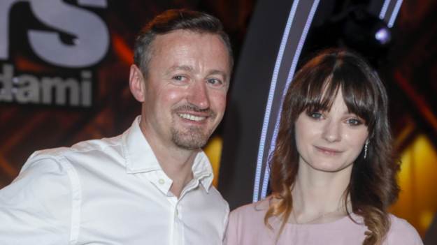 RMF Extra: Córka Adama Małysza już tak nie wygląda. Karolina postawiła na ostre cięcie i zmianę koloru! [FOTO]