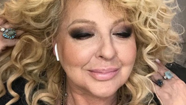 RMF Extra: Magda Gessler zachwyca w nowej fryzurze. Burza loków poszła w odstawkę!