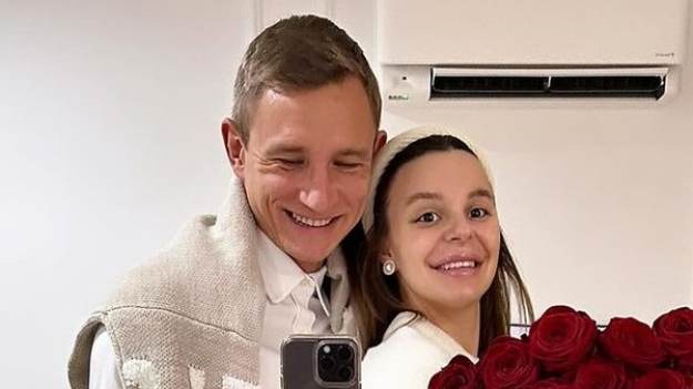 RMF Extra: Paulina i Jakub Rzeźniczakowie zrobili sobie rozbieraną sesję. Odważne zdjęcia w sieci [FOTO]