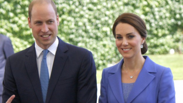 RMF Extra: Księżniczka Charlotte rozpoczęła naukę w szkole. Zdjęcia księcia Williama i księżnej Kate z dziećmi trafiły do sieci 