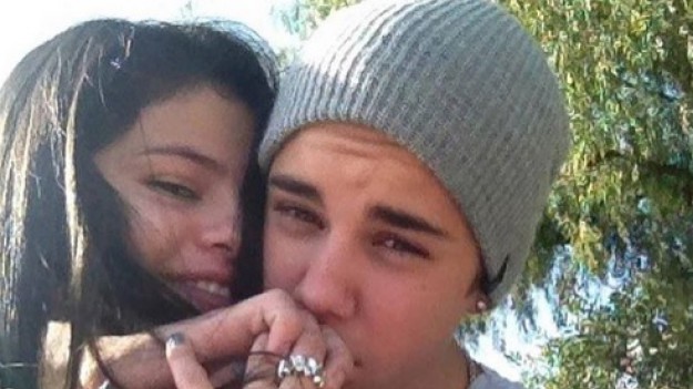 RMF Extra: Selena Gomez wciąż zazdrosna o Justina Biebera? Gwiazda zabrała głos!