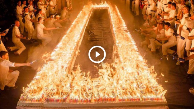 RMF Extra: Tak płonie ponad 70 tysięcy świeczek na torcie! To nowy rekord Guinnessa