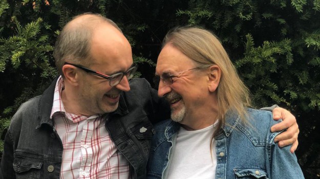 RMF Extra: Rockandrollowa historia świata. "Trwa tyle, co wypalenie papierosa". O jakim utworze mówią Marek Piekarczyk i Marcin Jędrych?