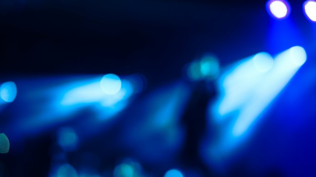 RMF Extra: Popularny komik zmarł w trakcie występu. Widzowie myśleli, że to żart