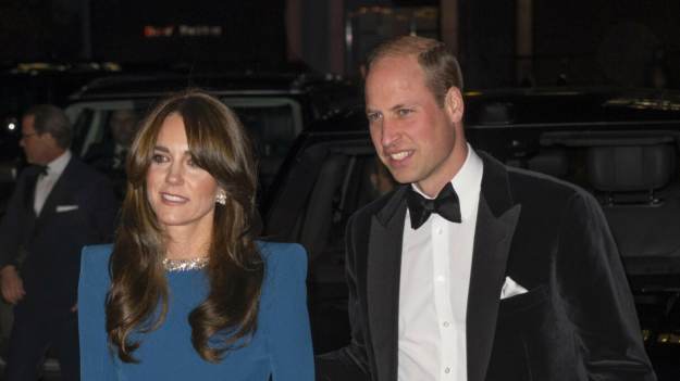 RMF Extra: Już nie tacy mali! Dzieci Williama i Kate na fotografii świątecznej są nie do poznania!