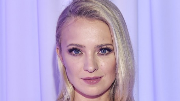 RMF Extra: Barbara Kurdej-Szatan w czarnych, krótkich włosach. "Trochę Jak Shazza" - komentują fani