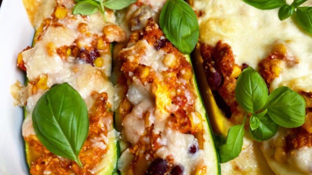 RMF Extra: Cukinie faszerowane tofunese 