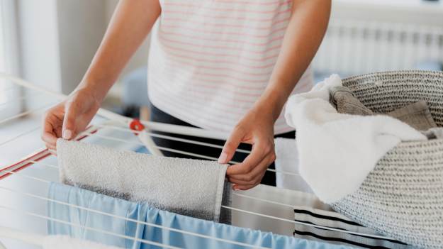 RMF Extra: Kup zamiast zwykłej suszarki na pranie. Sprytnie zaoszczędzisz sporo miejsca 