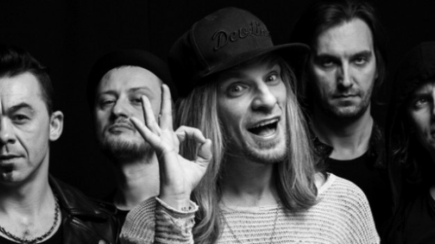 RMF Extra: Wojciech Łuszczykiewicz z zespołu Video:  "Chciałbym zrobić porządna demolkę na scenie!"